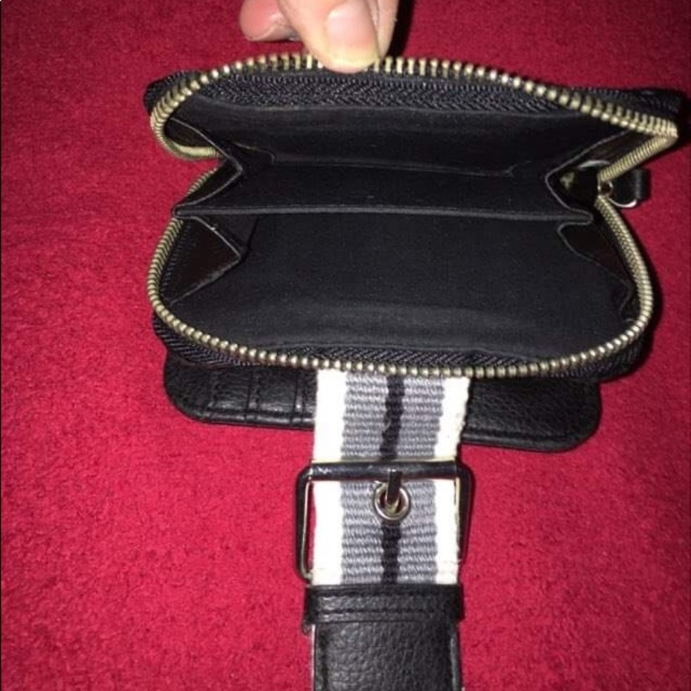 Roxy Wallet - Picture 4 of 5